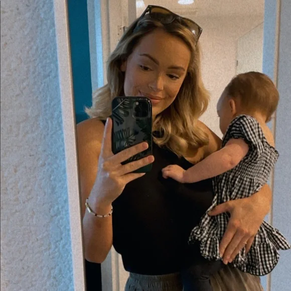 Meet Me - Picture 7 of 7